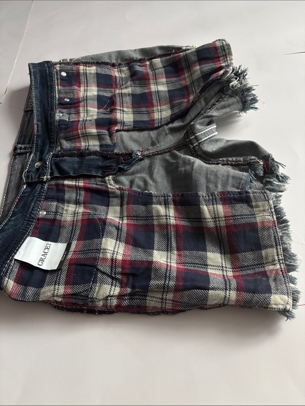 Grace Denim Shorts - Picture 2 of 9